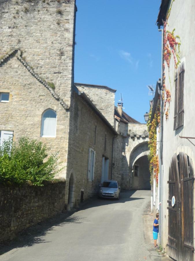 Le Pelerine Villa Sauveterre-de-Bearn Exterior photo